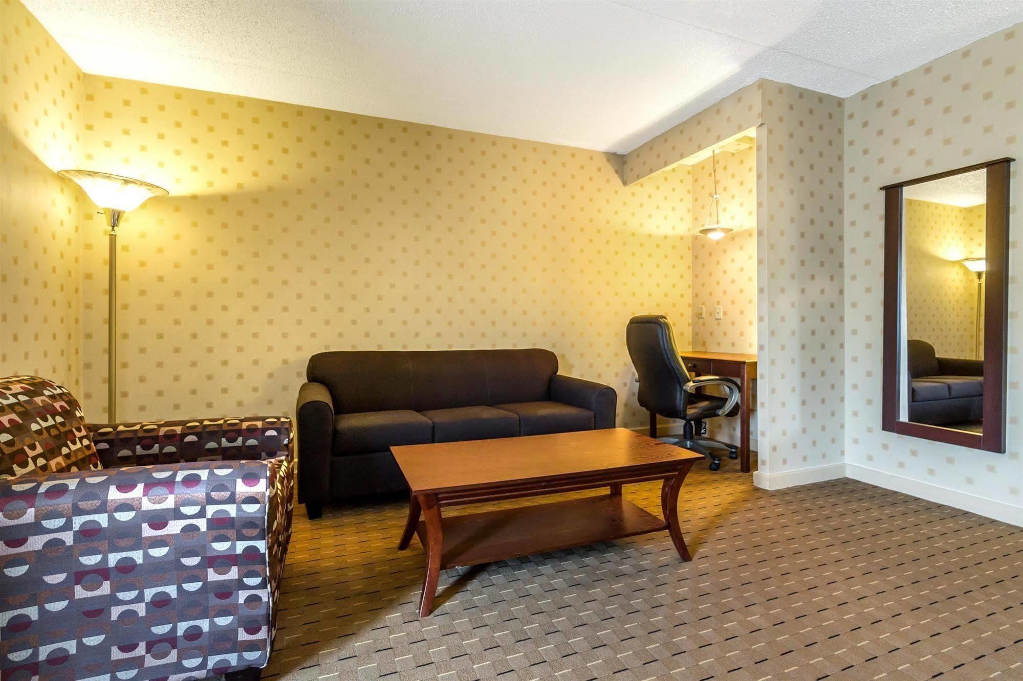 Motel 6-Trenton, On Zewnętrze zdjęcie